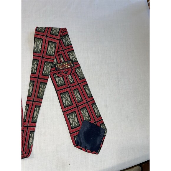 Vollerei Dress Tie Mens Size 58" Red Windowpane 100% Silk Designer - Picture 8 of 12